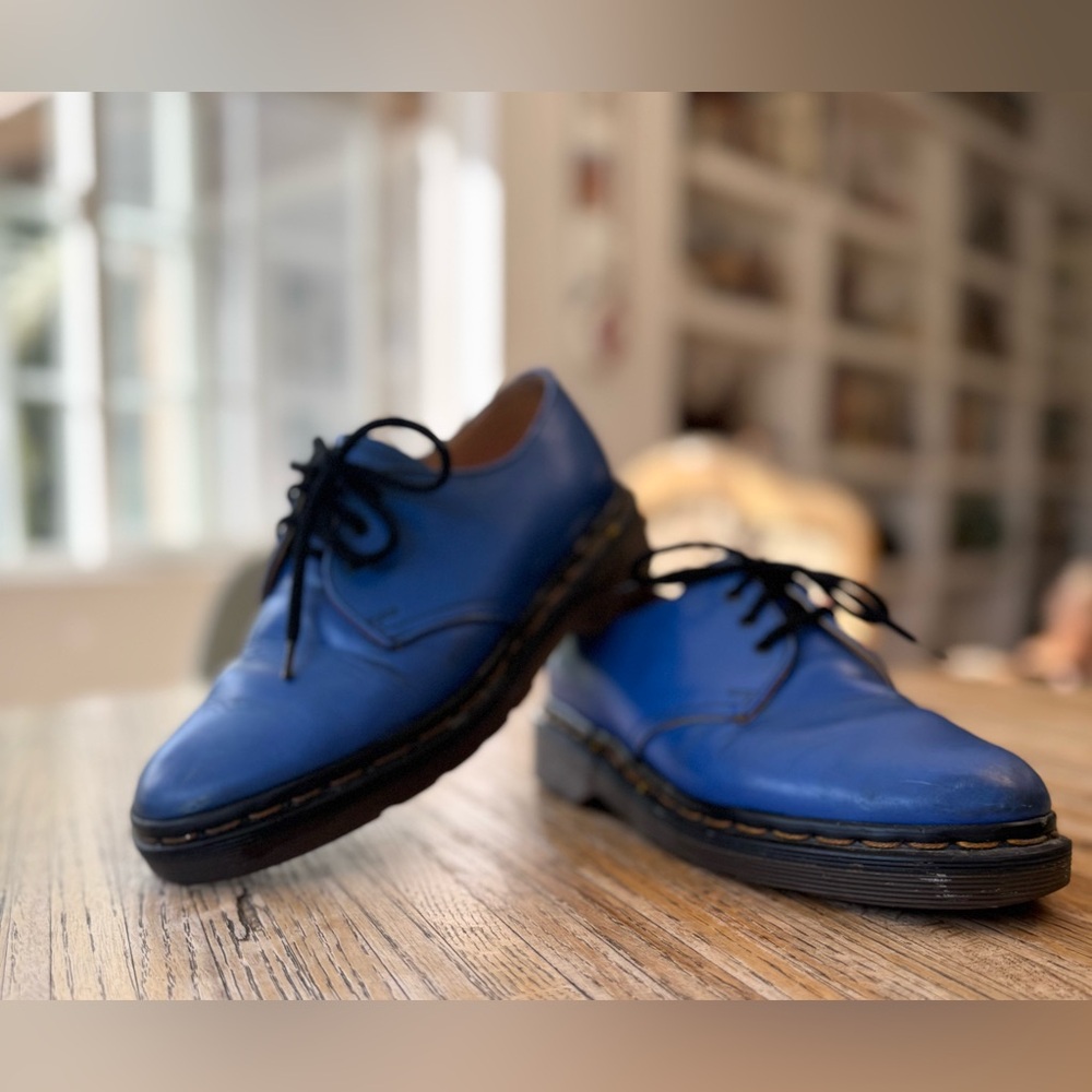 Dr. Martens Blue 1461 smooth leather Oxford
Size 5.5 women’s
Size 3 youth